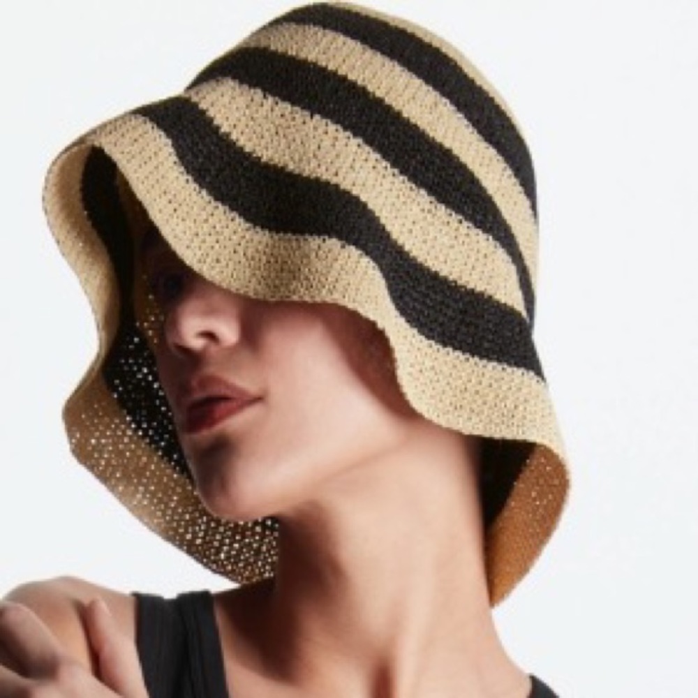 Cos Crochet Paper Hat